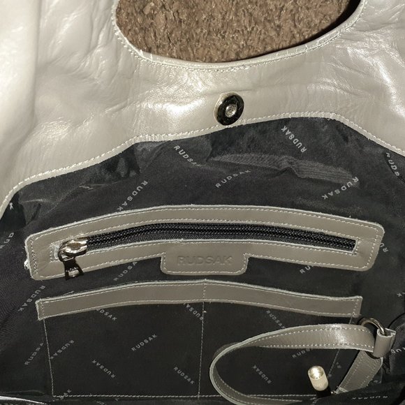 RUDSAK-Foldover-Ruched-Clutch - Picture 6 of 8